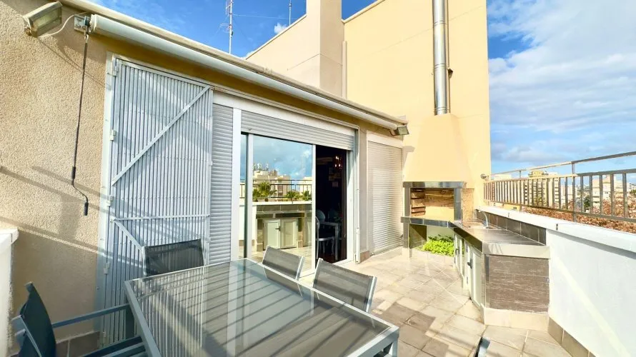 12 bedrooms commercial property for sale , Torrevieja, Spain No. 225 № 11