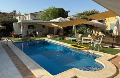 4 bedrooms villa for sale , Torrevieja, Spain No. 148