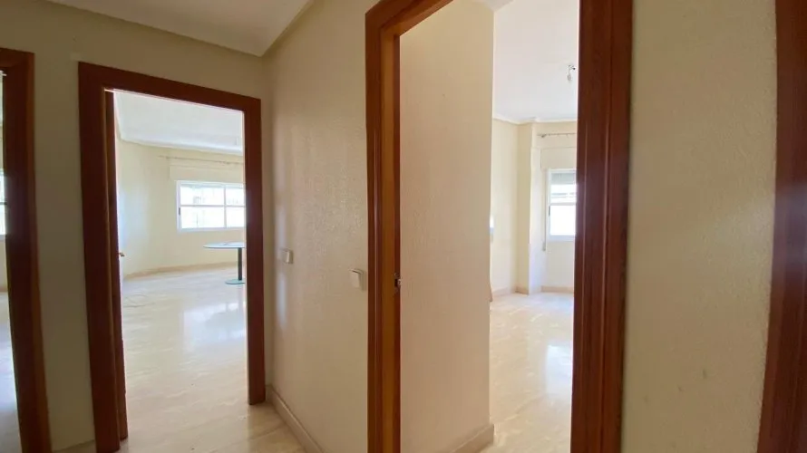 4 bedrooms apartment for sale , Torrevieja, Spain No. 156 № 18