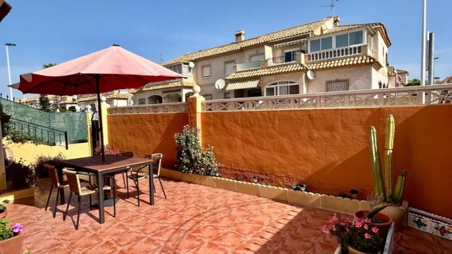 2 bedrooms bungalow for sale, Torrevieja, Spain No. 252 № 15
