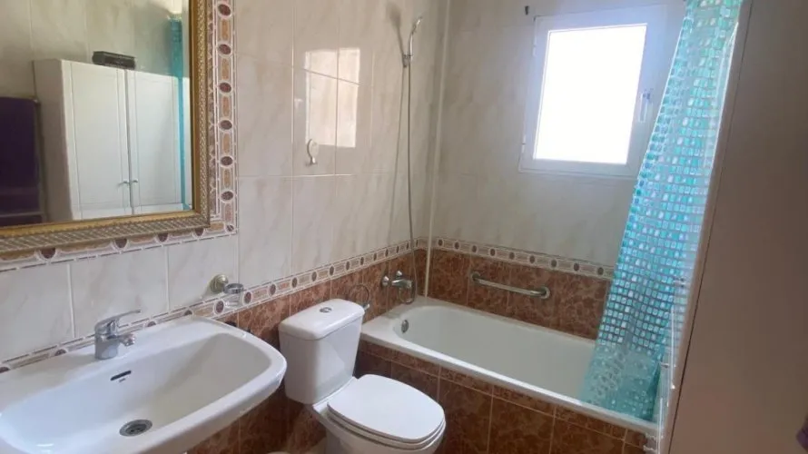 3 bedrooms house for sale, Torrevieja, Spain No. 242 № 7