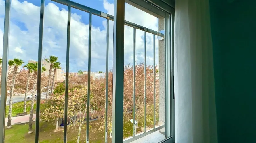 12 bedrooms commercial property for sale , Torrevieja, Spain No. 225 № 19
