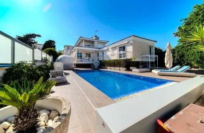 5 bedrooms villa for sale , Torrevieja, Spain No. 149
