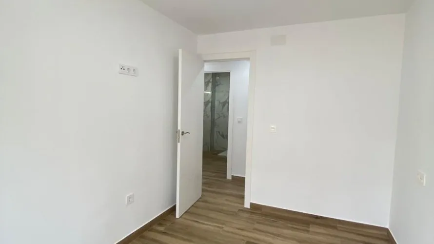 3 bedrooms apartment for sale , Torrevieja, Spain No. 67 № 11
