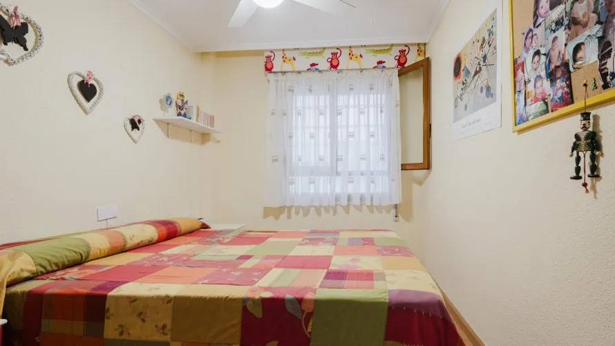 100m² apartment for sale , Torrevieja, Spain No. 215 № 4