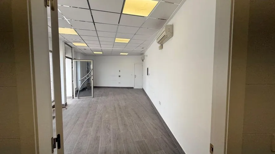50m² office for sale, Torrevieja, Spain No. 204 № 12