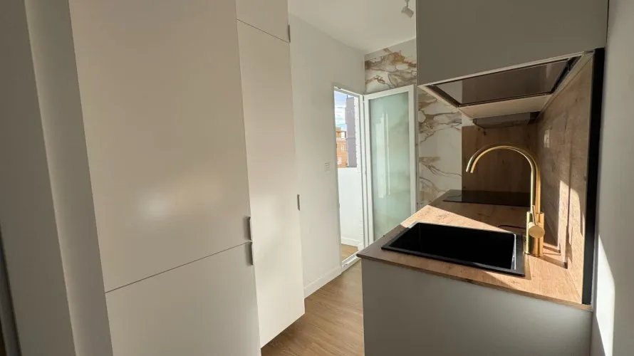 2 bedrooms penthouse for sale, Torrevieja, Spain No. 180 № 17