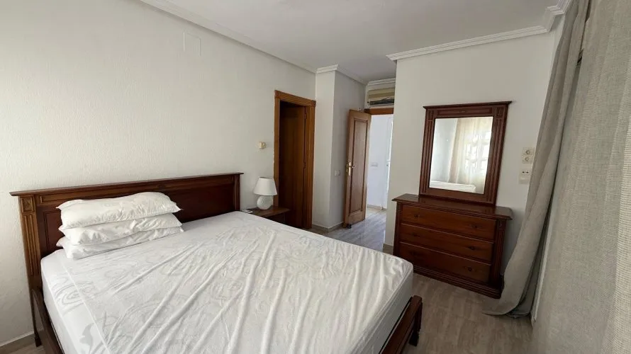 3 bedrooms house for sale, Torrevieja, Spain No. 213 № 14