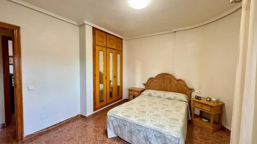 3 bedrooms apartment for sale , Torrevieja, Spain No. 207 № 8