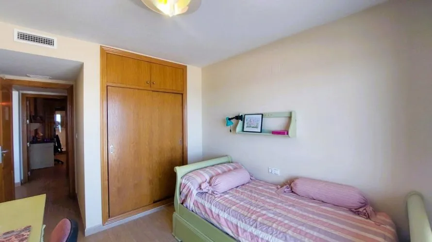 4 bedrooms apartment for sale , Torrevieja, Spain No. 130 № 18