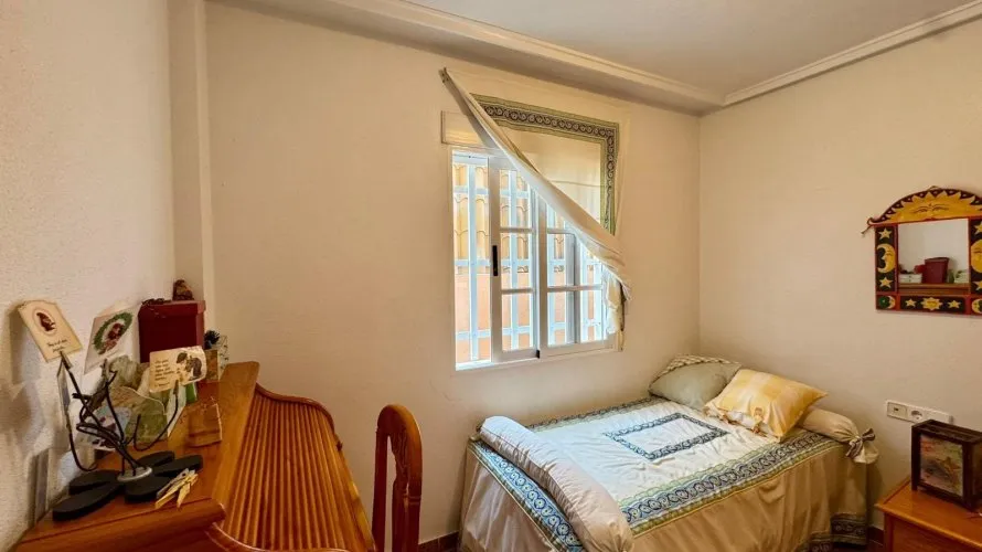3 bedrooms apartment for sale , Torrevieja, Spain No. 207 № 15