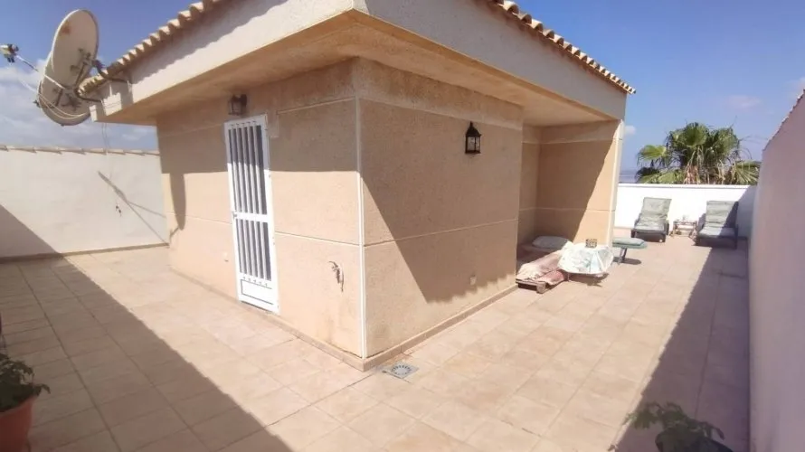 6 bedrooms apartment for sale, Torrevieja, Spain No. 165 № 27