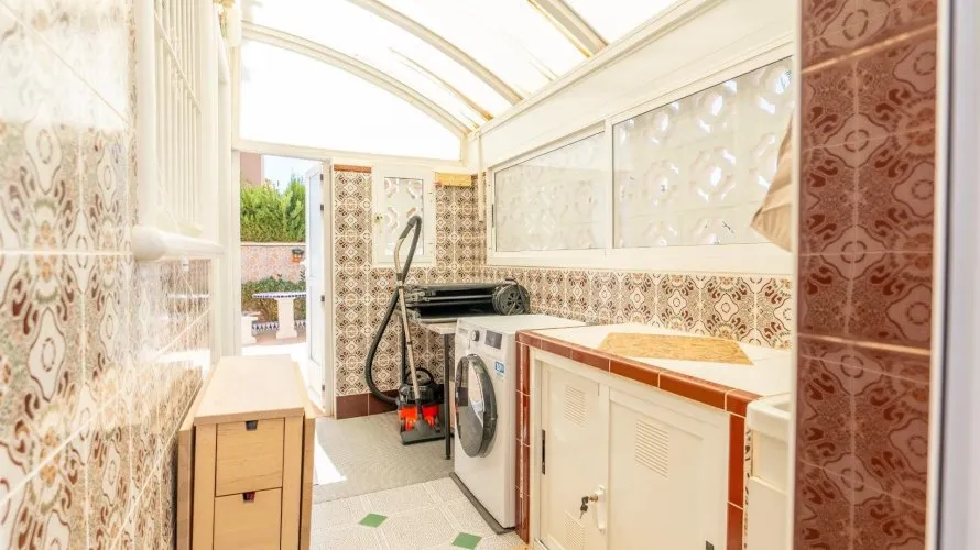3 bedrooms villa for sale , Torrevieja, Spain No. 96 № 5