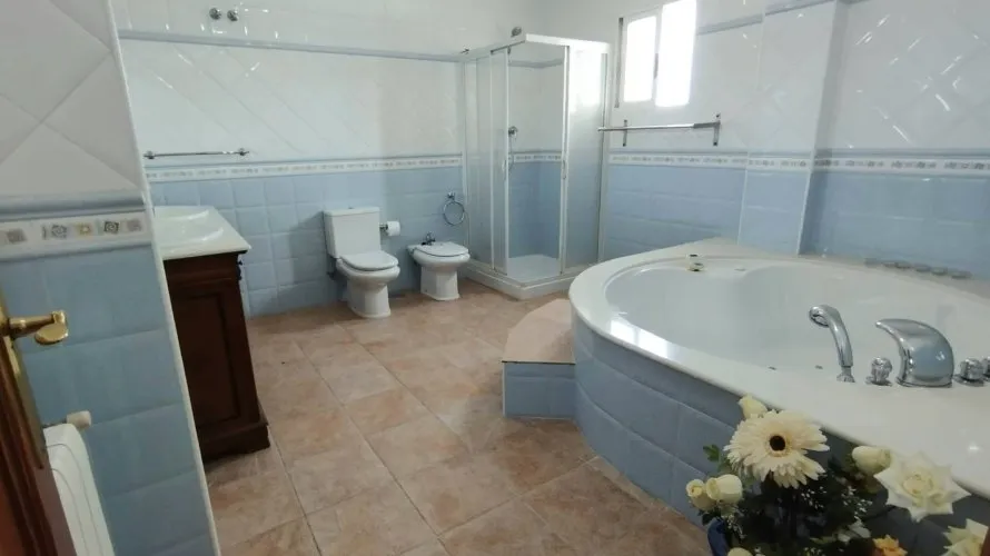 6 bedrooms apartment for sale, Torrevieja, Spain No. 165 № 16