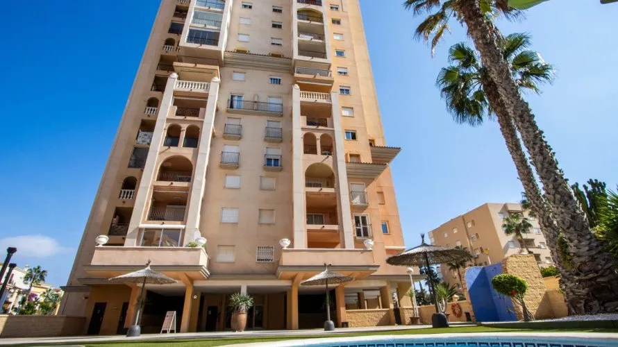 3 bedrooms apartment for sale , Torrevieja, Spain No. 109 № 28
