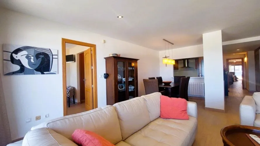 4 bedrooms apartment for sale , Torrevieja, Spain No. 130 № 8
