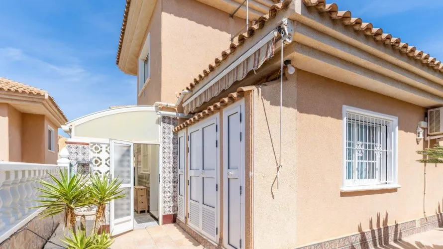 3 bedrooms villa for sale , Torrevieja, Spain No. 96 № 6
