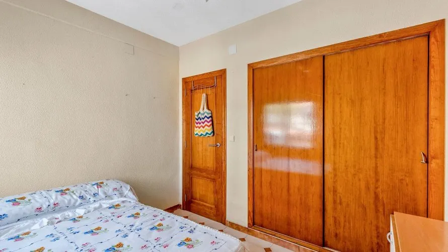 4 bedrooms villa for sale, Torrevieja, Spain No. 163 № 14