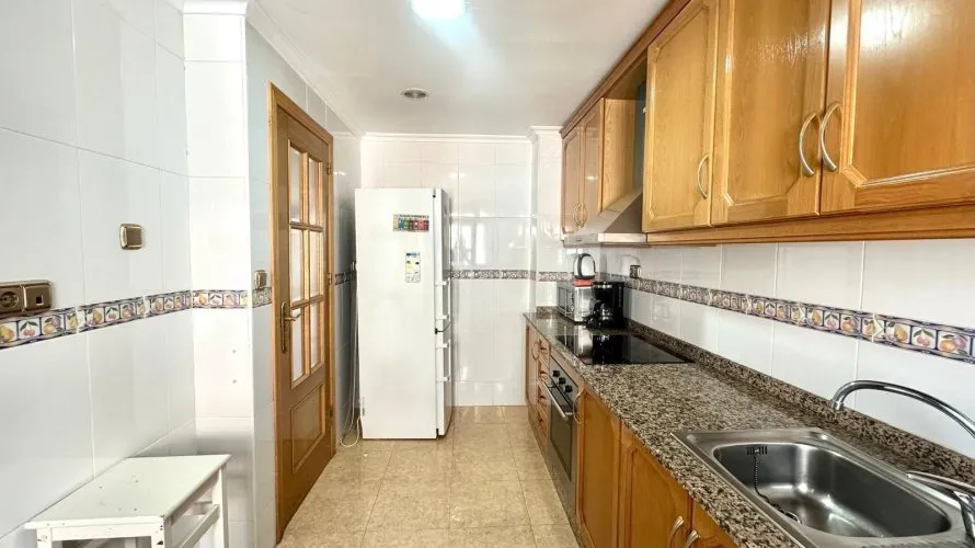 4 bedrooms apartment for sale, Torrevieja, Spain No. 154 № 8