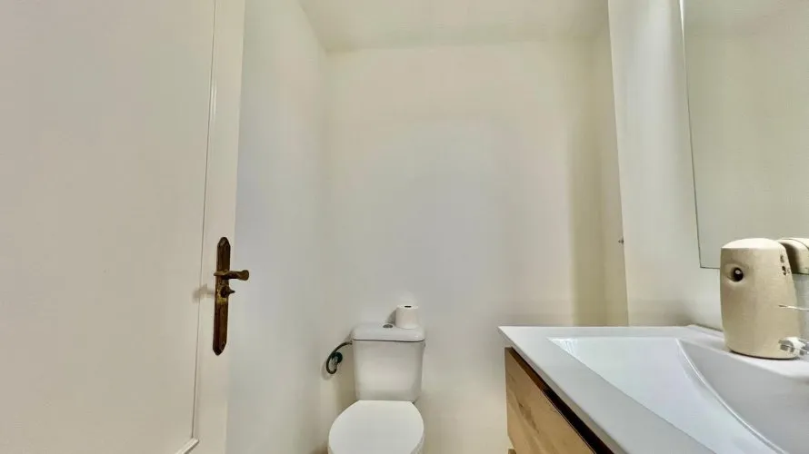 2 bedrooms penthouse for sale, Torrevieja, Spain No. 201 № 26