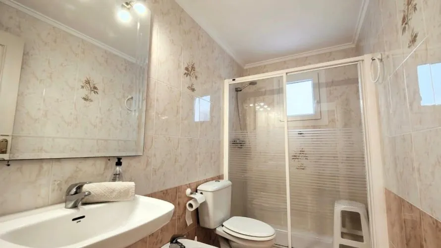 2 bedrooms apartment for sale , Torrevieja, Spain No. 240 № 4