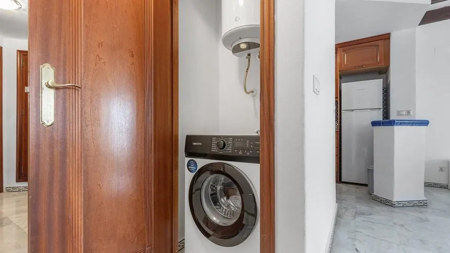 2 bedrooms apartment for sale , Torrevieja, Spain No. 251 № 9