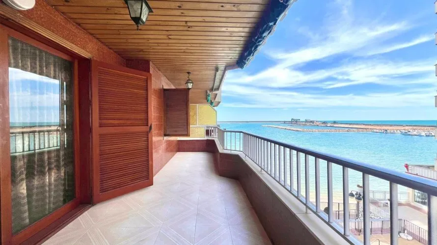 3 bedrooms apartment for sale, Torrevieja, Spain No. 223 № 24