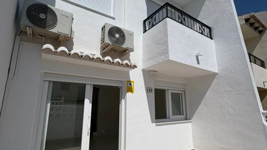 3 bedrooms house for sale, Torrevieja, Spain No. 158 № 25