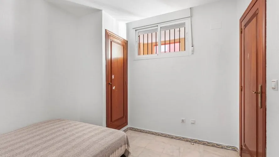 2 bedrooms apartment for sale , Torrevieja, Spain No. 222 № 21