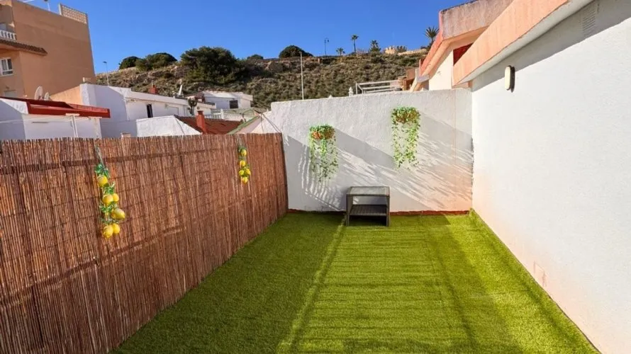 2 bedrooms bungalow for sale, Torrevieja, Spain No. 107 № 1