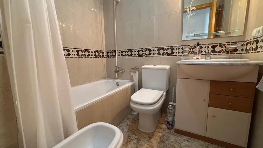 1 bedroom apartment for sale , Torrevieja, Spain No. 106 № 21