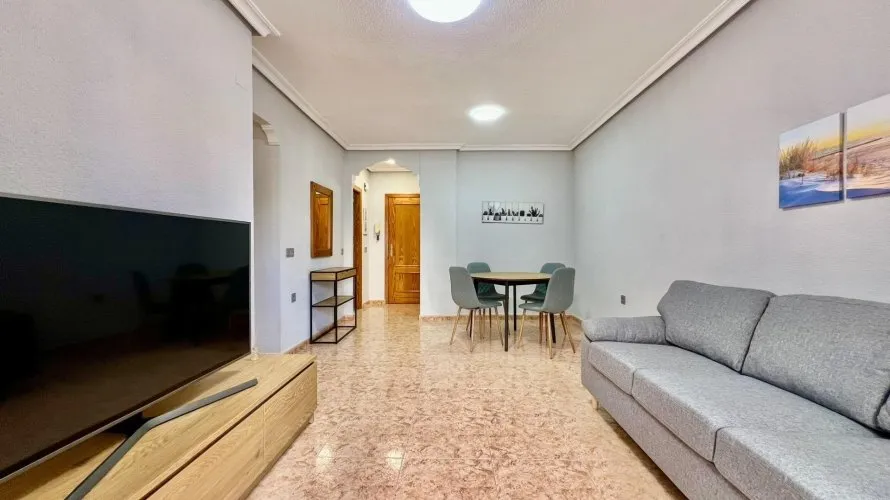 2 bedrooms apartment for sale , Torrevieja, Spain No. 253 № 9