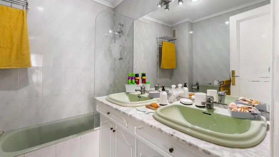 128m² apartment for sale , Torrevieja, Spain No. 184 № 9