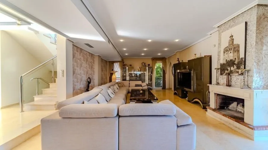 5 bedrooms villa for sale , Torrevieja, Spain No. 149 № 3