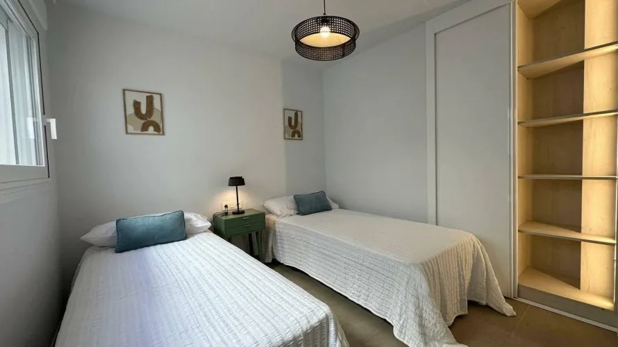 3 bedrooms apartment for sale, Torrevieja, Spain No. 72 № 1