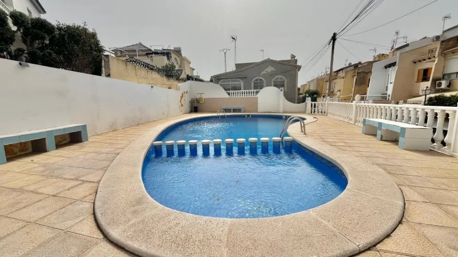 2 bedrooms apartment for sale , Torrevieja, Spain No. 216 № 6