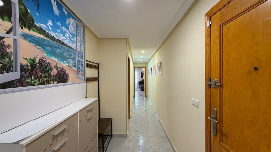 3 bedrooms apartment for sale , Torrevieja, Spain No. 187 № 1