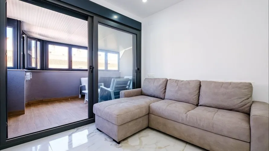 4 bedrooms penthouse for sale , Torrevieja, Spain No. 296 № 12