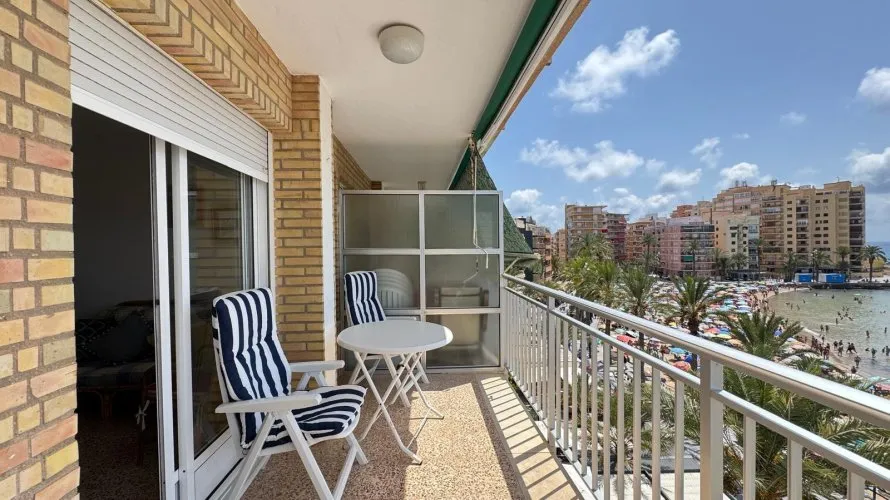 3 bedrooms apartment for sale, Torrevieja, Spain No. 300 № 14