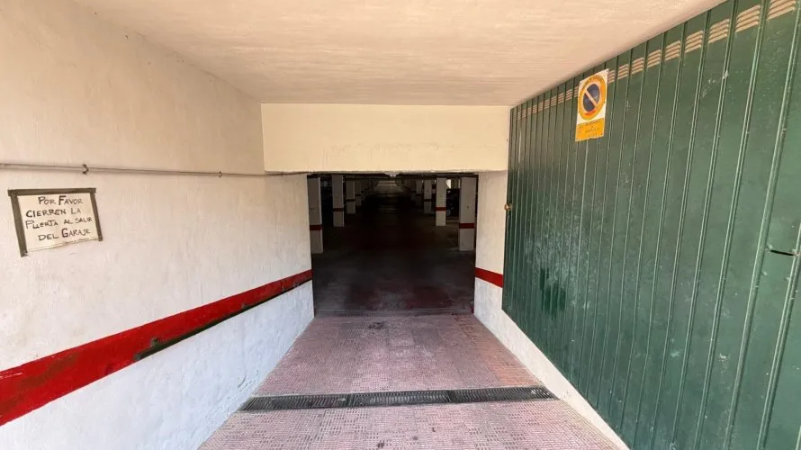 2800m² commercial property for sale, Torrevieja, Spain No. 313 № 23