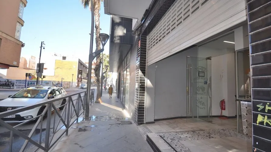 200m² commercial property for sale, Torrevieja, Spain No. 308 № 26