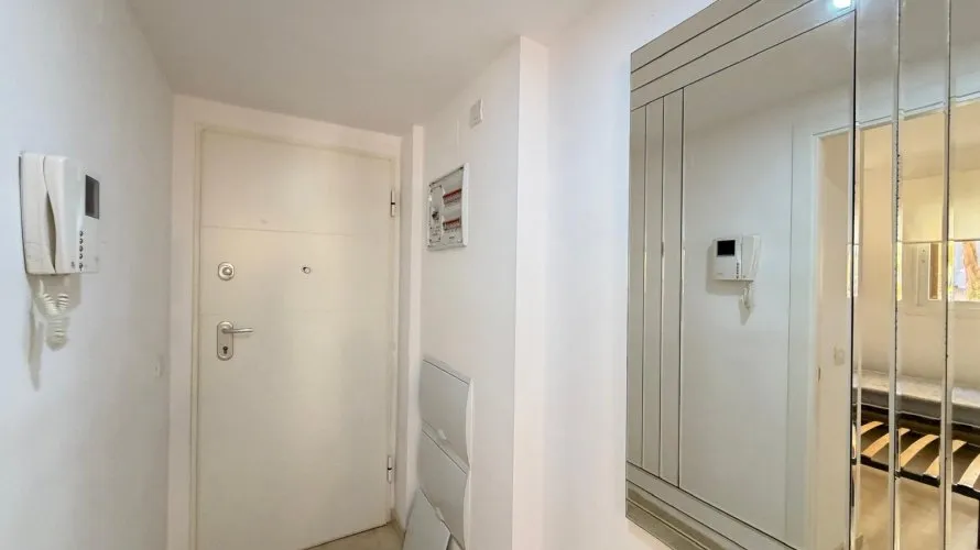 3 bedrooms apartment for sale , Torrevieja, Spain No. 295 № 1