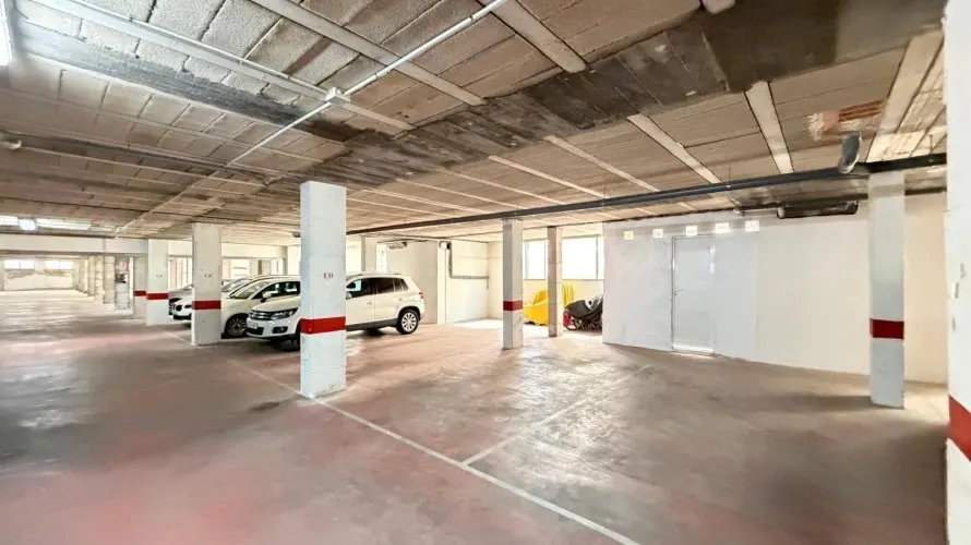 2800m² commercial property for sale, Torrevieja, Spain No. 313 № 12