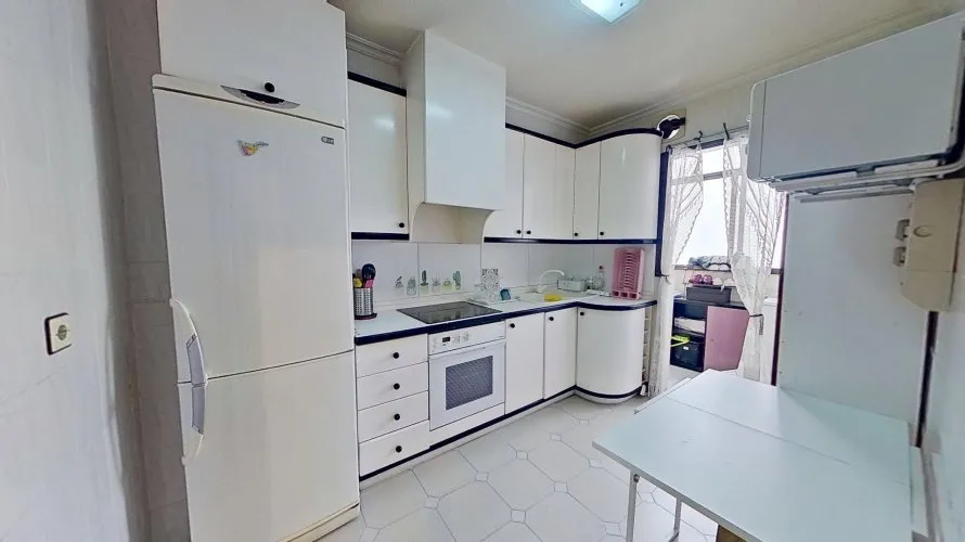 4 bedrooms apartment for sale, Torrevieja, Spain No. 320 № 10