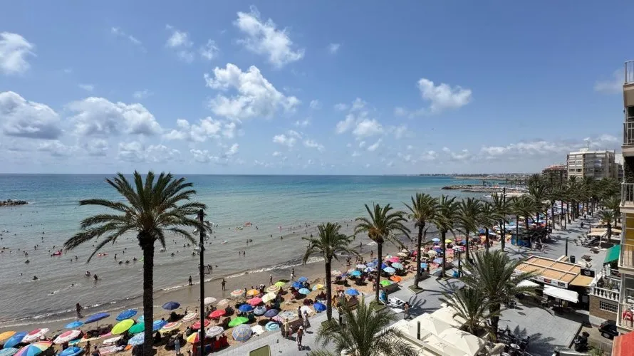 3 bedrooms apartment for sale, Torrevieja, Spain No. 300 № 13