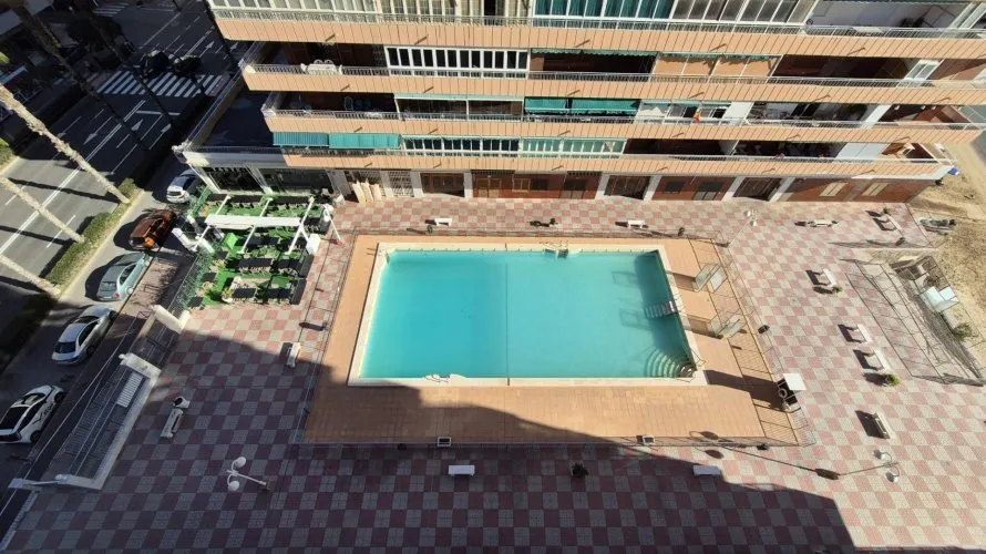 2 bedrooms apartment for sale, Torrevieja, Spain No. 324 № 14