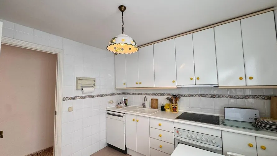 3 bedrooms apartment for sale, Torrevieja, Spain No. 300