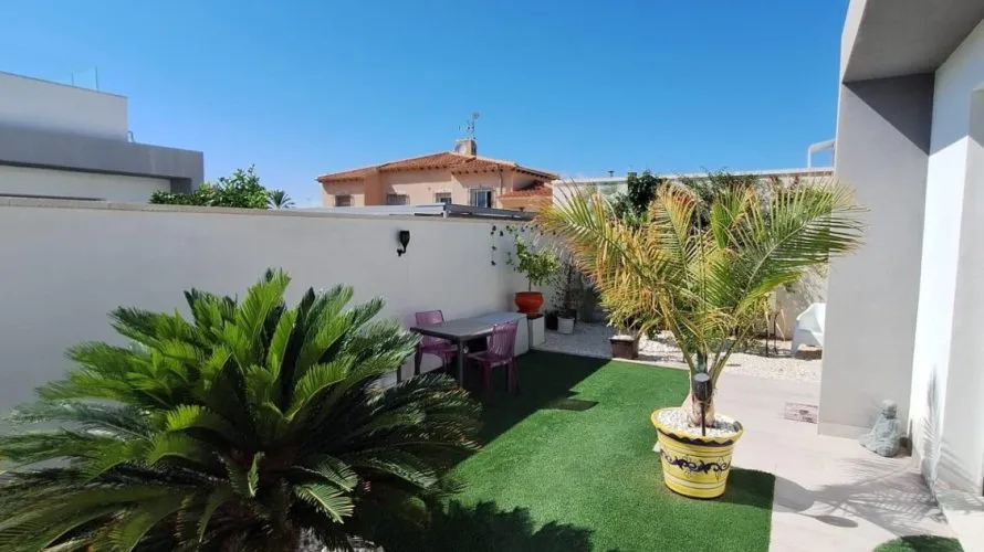106m² villa for sale , Torrevieja, Spain No. 286 № 10