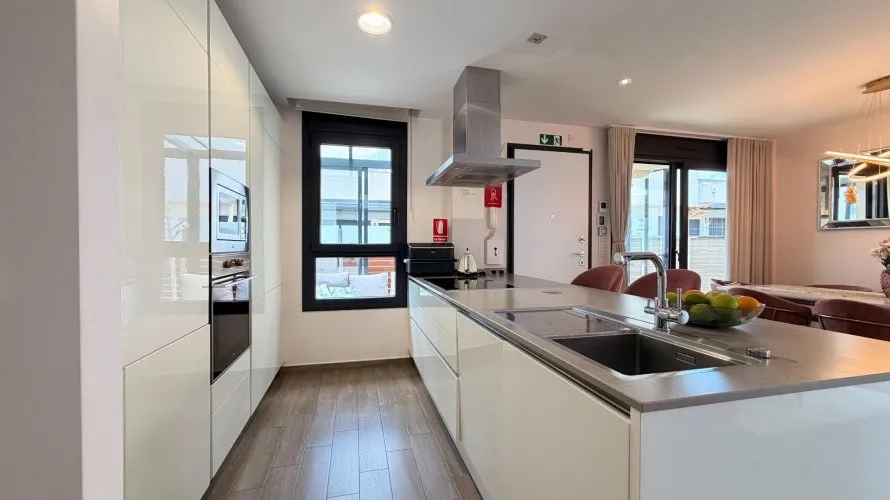 5 bedrooms villa for sale , Torrevieja, Spain No. 281 № 12
