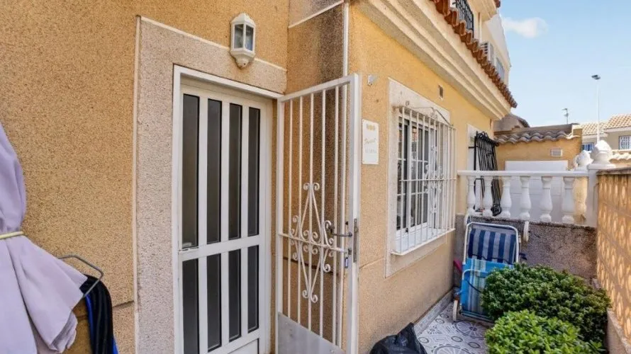 2 bedrooms house for sale , Torrevieja, Spain No. 282 № 12